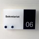 Türschild satiniert weiß "Sekretariat" mit Wunschnummer 10x16cm